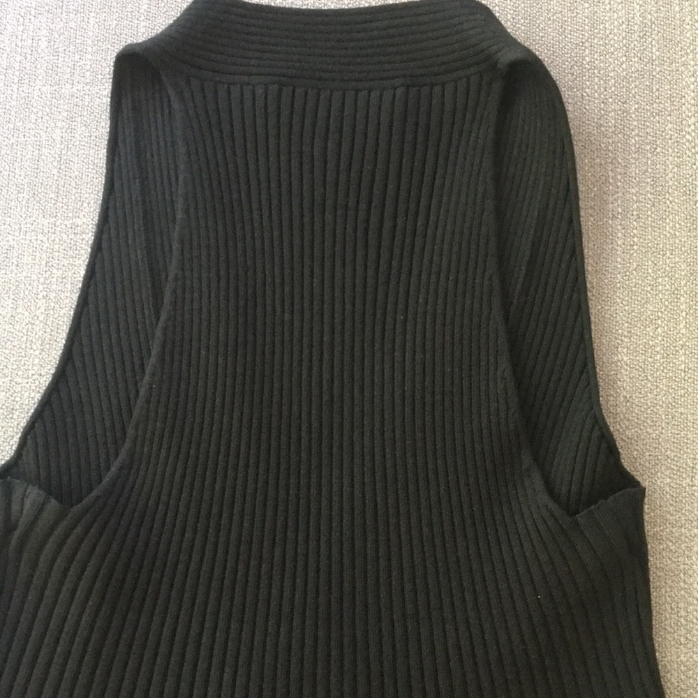 Black summer top - Picture 7 of 8